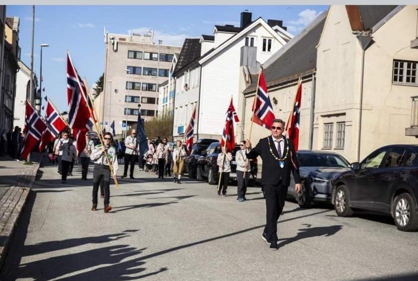 Koselig Leilighet I Narvik Sentrum 5 Soveplasser Gratis Parkering Og Gratis Internett Ngoại thất bức ảnh