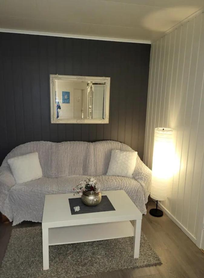 Koselig Leilighet I Narvik Sentrum 5 Soveplasser Gratis Parkering Og Gratis Internett Ngoại thất bức ảnh